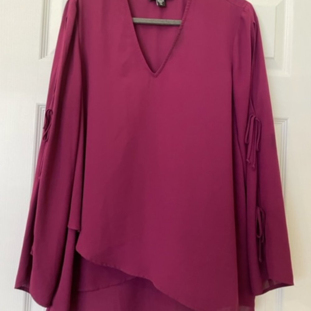 Karen Kane Top